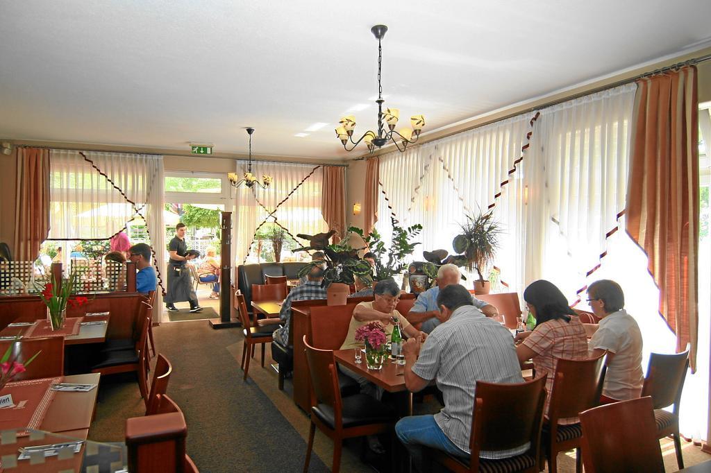 Hotel-Restaurant Axion Weil am Rhein Exterior photo