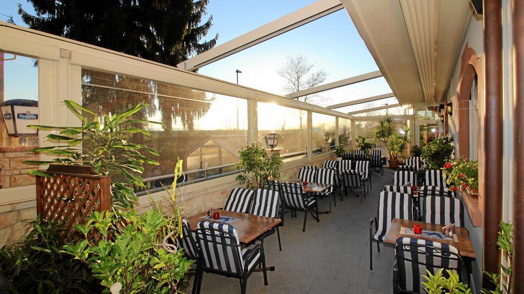 Hotel-Restaurant Axion Weil am Rhein Exterior photo