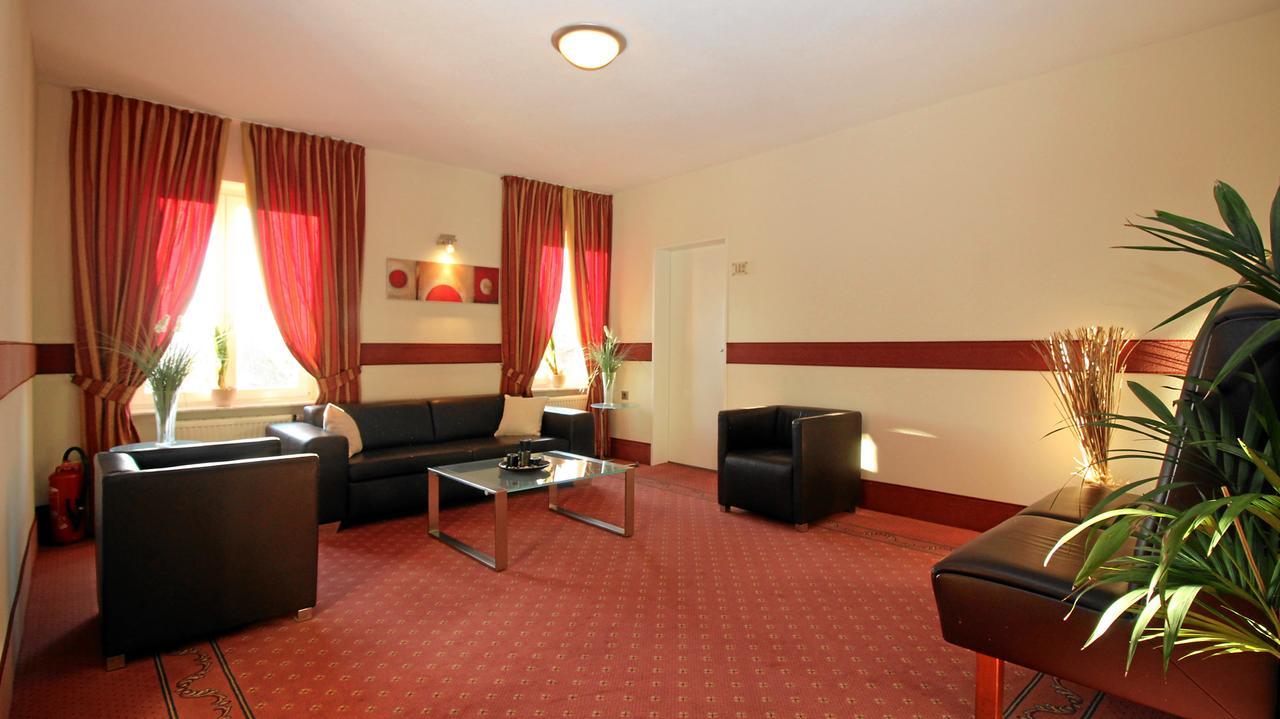 Hotel-Restaurant Axion Weil am Rhein Exterior photo